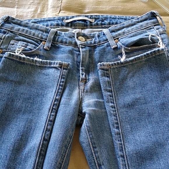 Vince Distressed Jeans - Picture 4 of 7